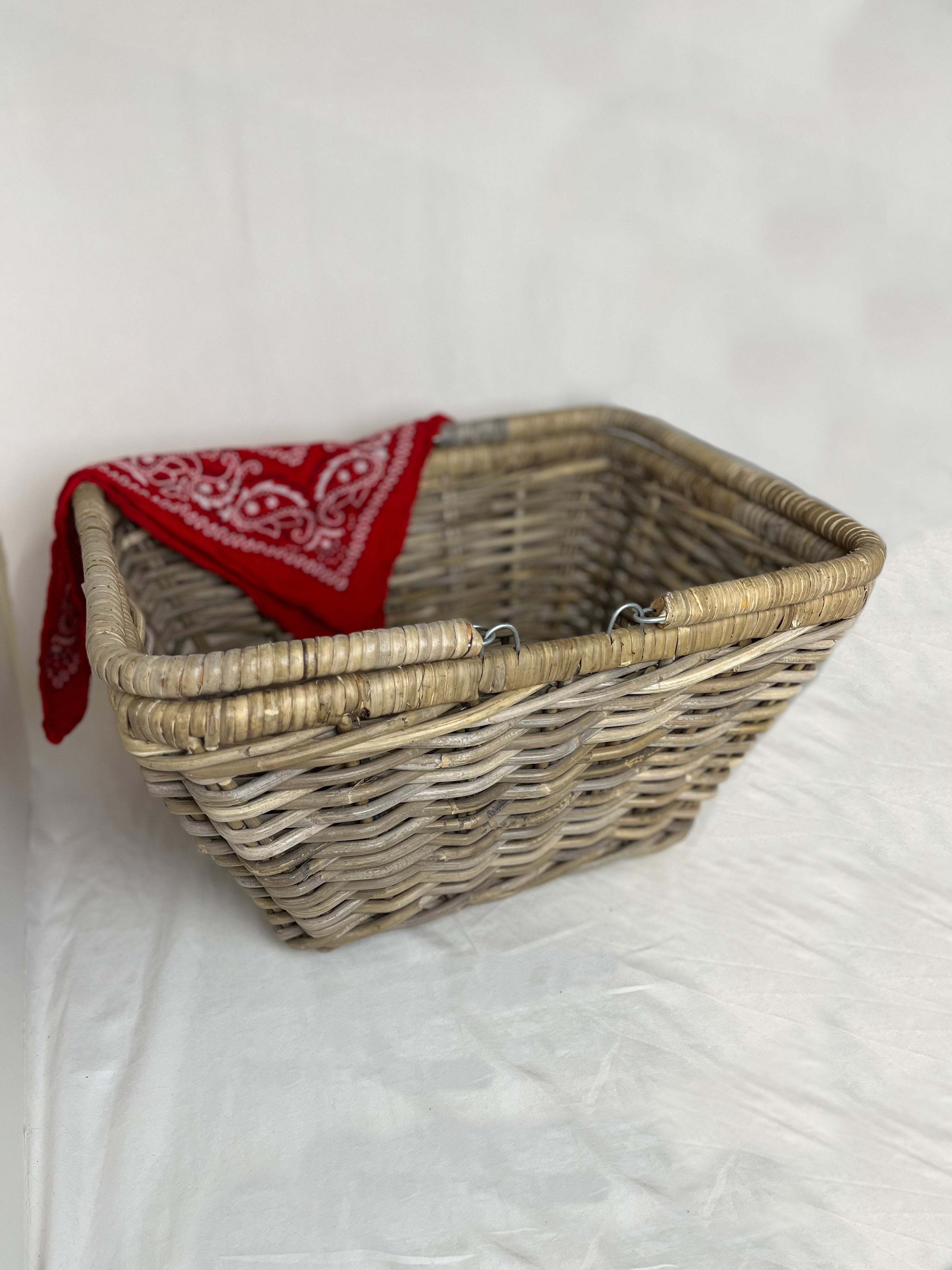 Rieten mand zelf vullen neem contact met ons op!